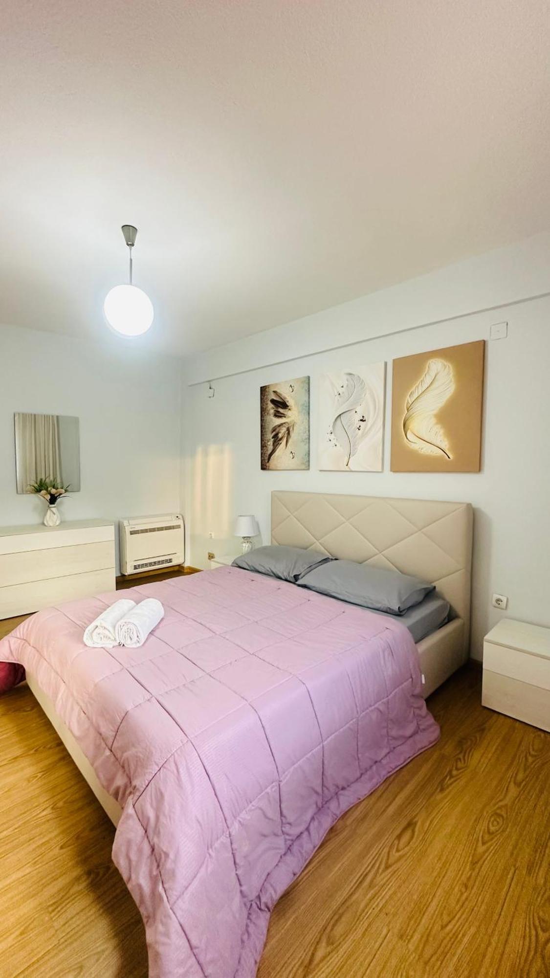 Duplex Apartment-balcony-city Center -7 Guests Tirana