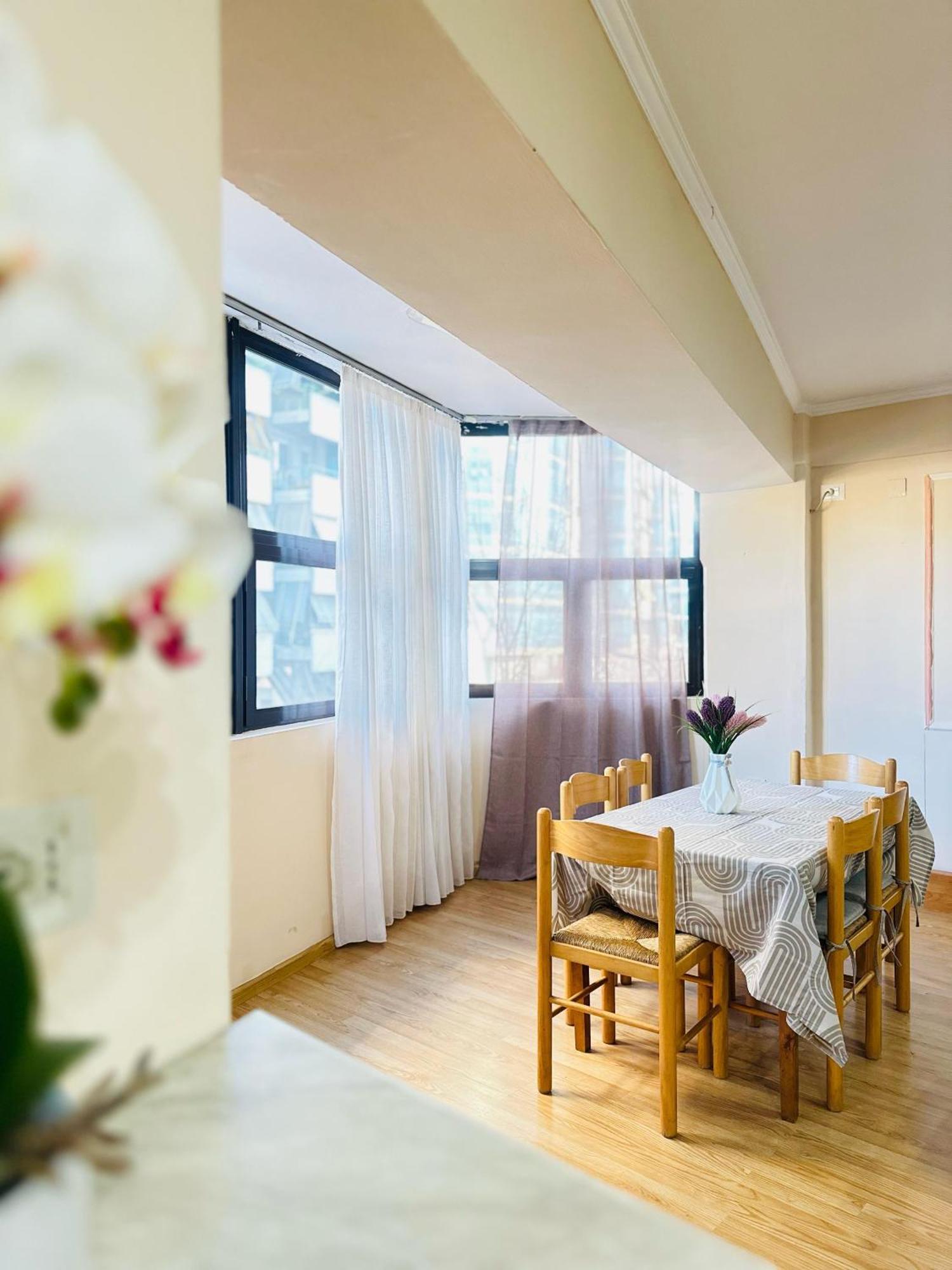 Appartement Duplex Apartment-balcony-city Center -7 Guests