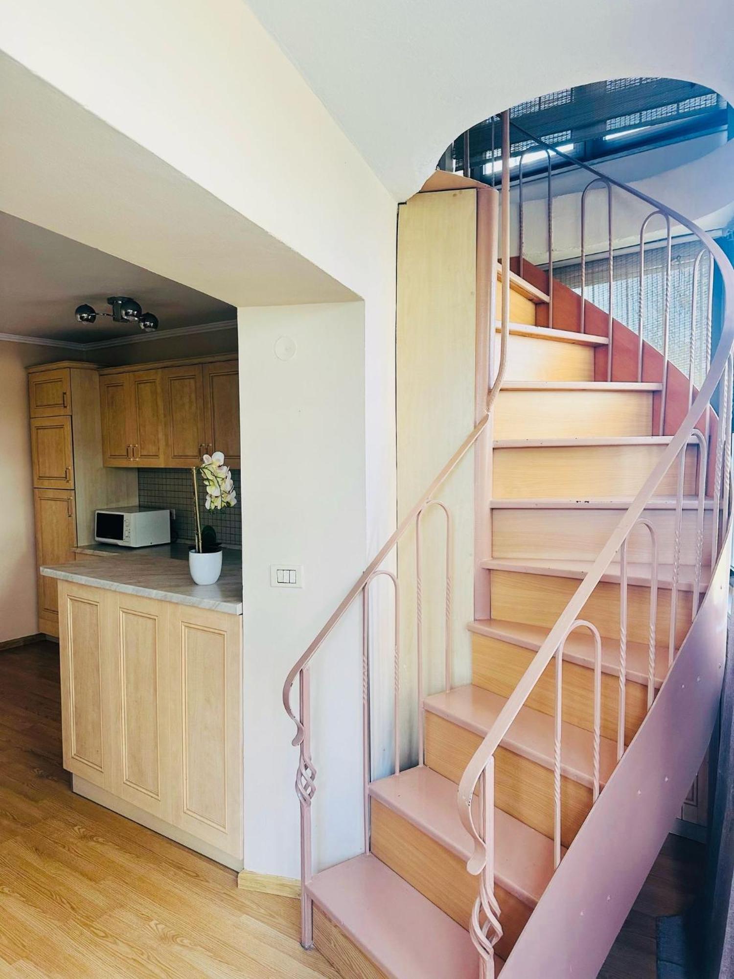 Duplex Apartment-balcony-city Center -7 Guests Tirana